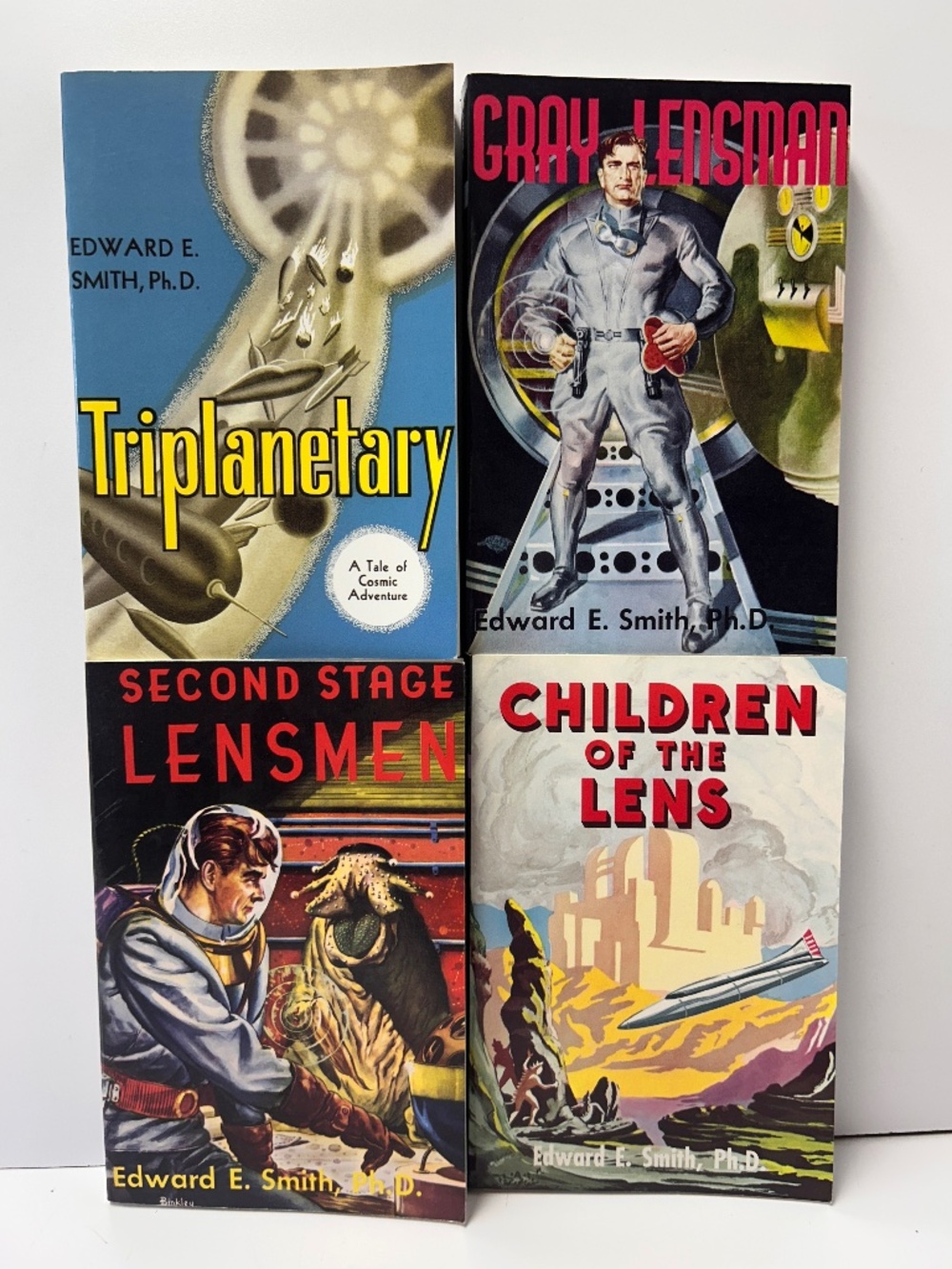 Lensman Series Books 1 & 4-6 Lot Trade Paper Edward E. Smith Gray Lensman 1997